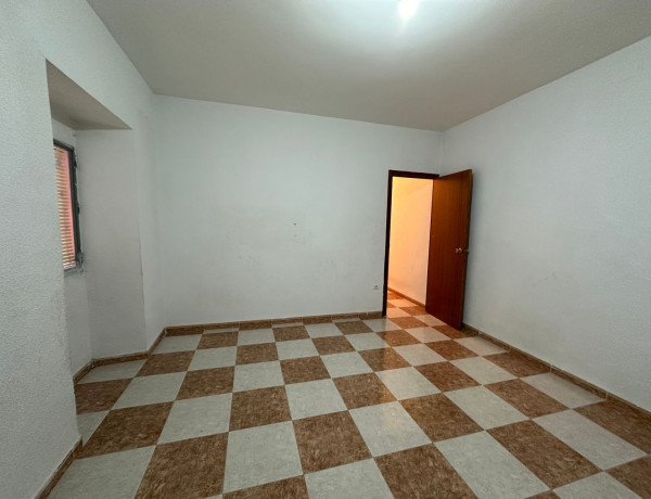 Chalet adosado en venta en calle Virgen de Guadalupe