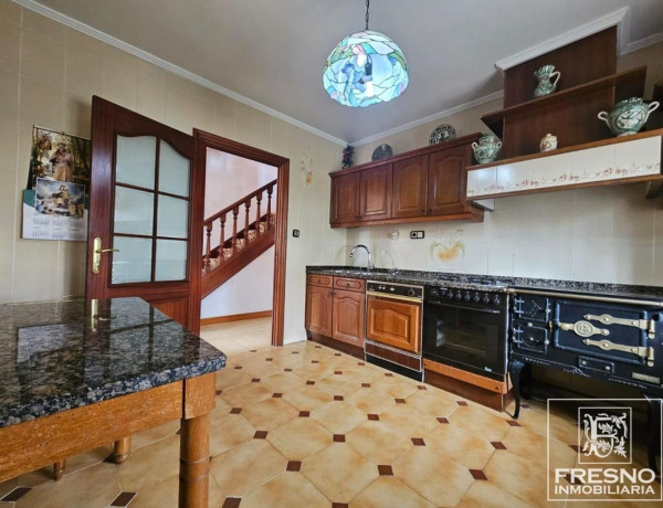 Chalet pareado en venta en Barrio San José