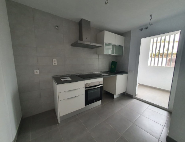 Piso en venta en calle Ángeles Navas atencia, 35