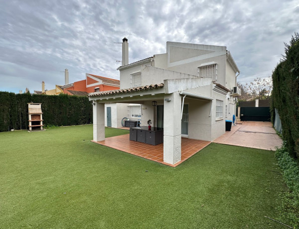 Casa o chalet independiente en venta en María Barbara Tirado Rubio, 18