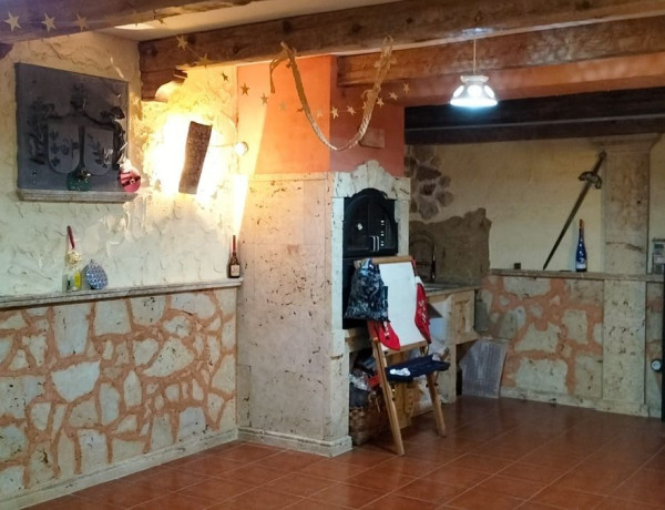 Chalet adosado en venta en calle Cerro de Altamira, 5