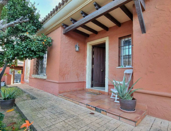 Casa o chalet independiente en venta en Cuatro Pinos-El Carmen