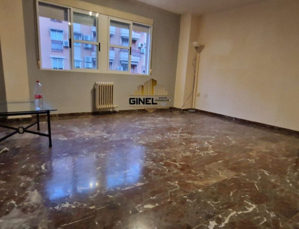 Piso en venta en Valdeastillas - Fuentezuelas