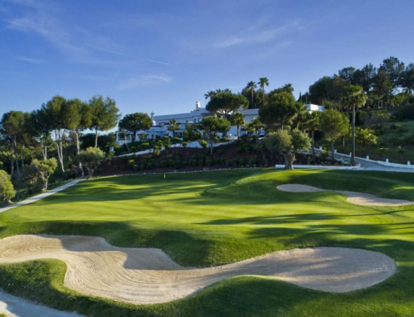 Piso en venta en Lugar Urbanizacion Estepona Golf