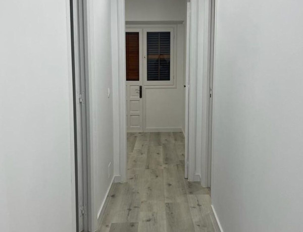 Piso en venta en calle Ramon y Cajal