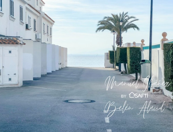 ADOSADO ENTRE LA PLAYA EL ARENAL EN LA MANGA Y LA PLAYA LAS ANTILLAS (KM 8,5)