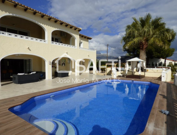 House-Villa For sell in Alfas del Pi in Alicante 