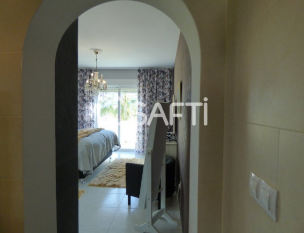 House-Villa For sell in Alfas del Pi in Alicante 