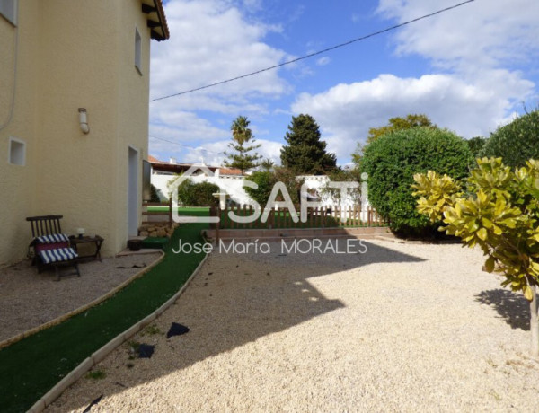 House-Villa For sell in Alfas del Pi in Alicante 