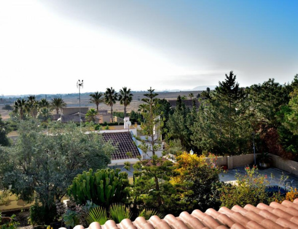 Chalet con vistas panorámicas del litoral Alicantino.