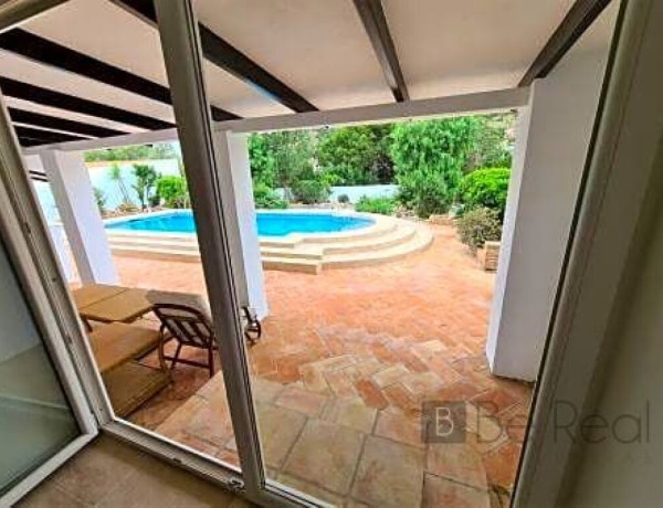 House-Villa For sell in Benalmadena in Málaga 