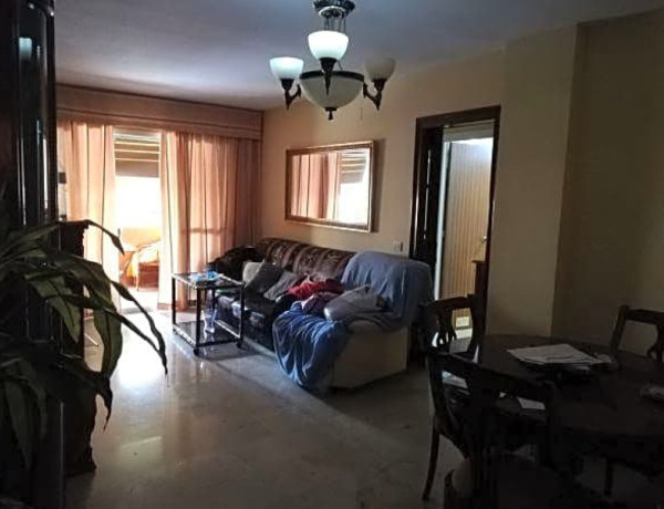 Flat For sell in Torremolinos in Málaga 