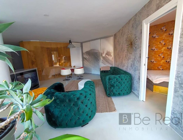 Flat For sell in Torremolinos in Málaga 