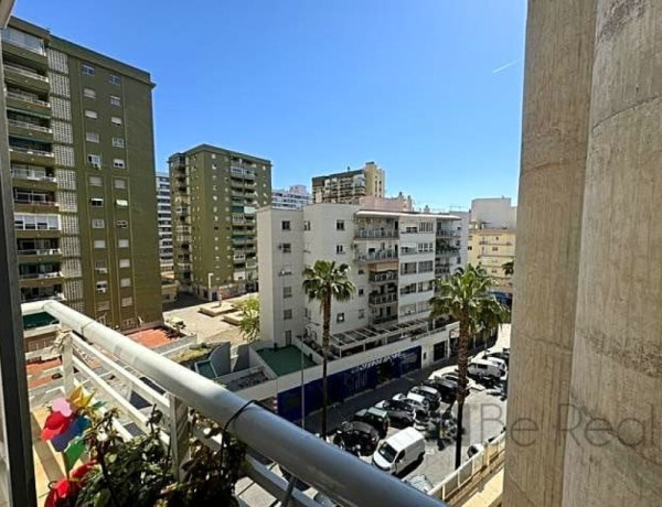 Flat For sell in Torremolinos in Málaga 