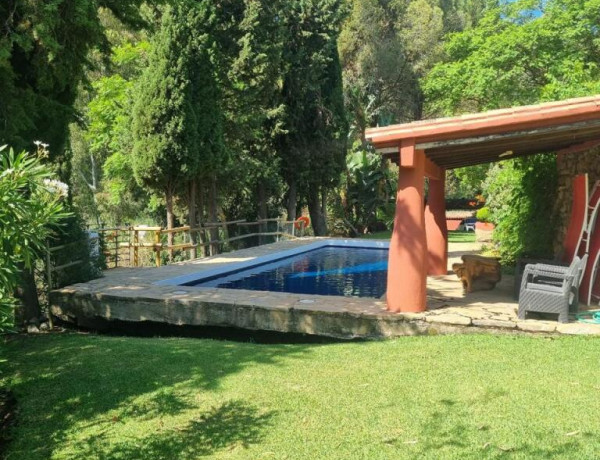 House-Villa For sell in Benahavis in Málaga 