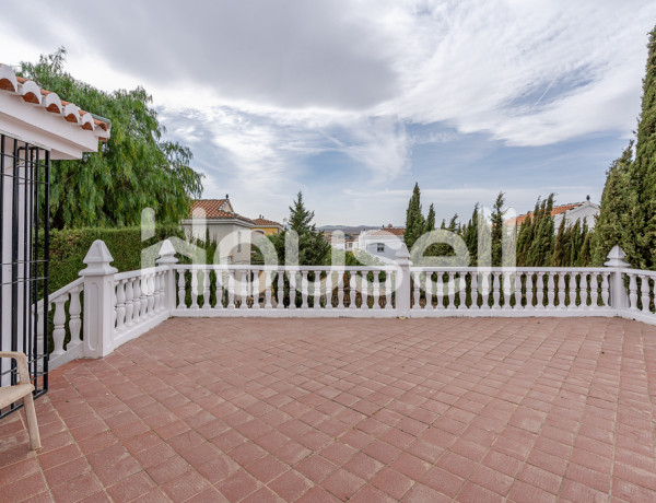 Casa en venta de 224 m² Calle Madeira, 18630 Otura (Granada)