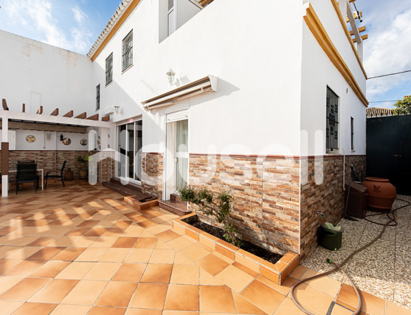 House-Villa For sell in Castilleja De La Cuesta in Sevilla 