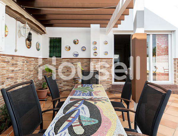 House-Villa For sell in Castilleja De La Cuesta in Sevilla 