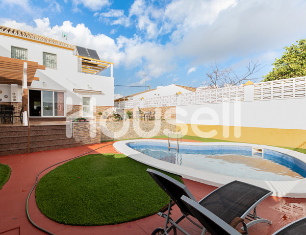 House-Villa For sell in Castilleja De La Cuesta in Sevilla 