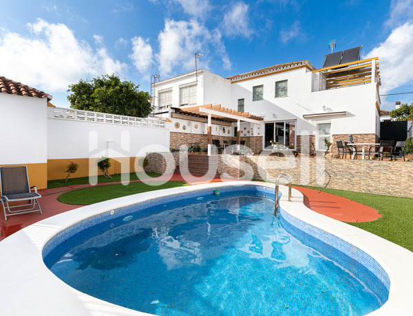 House-Villa For sell in Castilleja De La Cuesta in Sevilla 