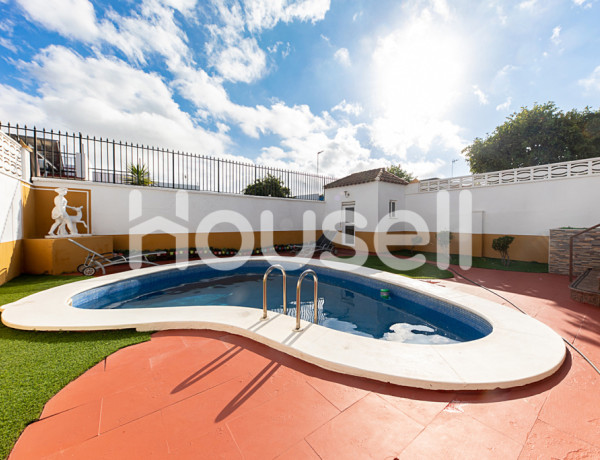 House-Villa For sell in Castilleja De La Cuesta in Sevilla 