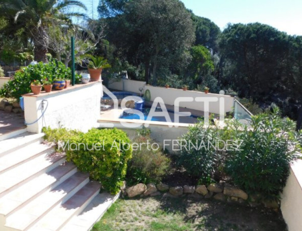 House-Villa For sell in Tossa De Mar in Girona 