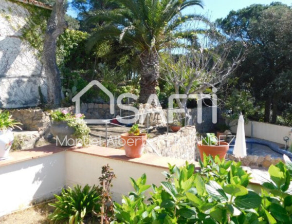 House-Villa For sell in Tossa De Mar in Girona 