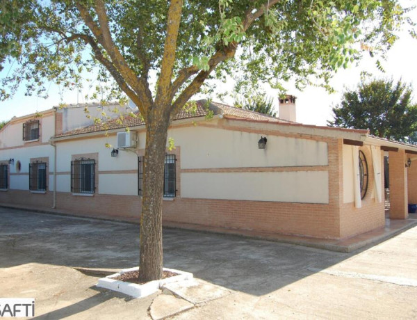 House-Villa For sell in Miguelturra in Ciudad Real 