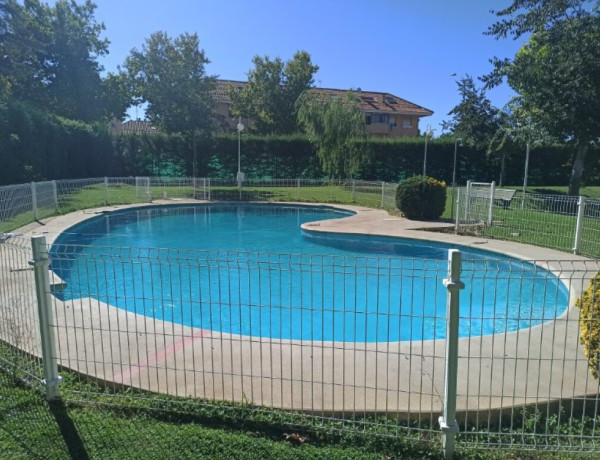 Chalet adosado en Ciudad Jardín.