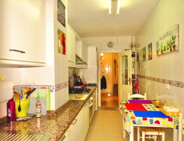 Apartment For sell in Benalmadena in Málaga 