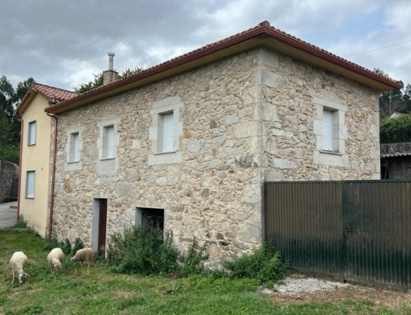 Country house For sell in Estrada, A in Pontevedra 