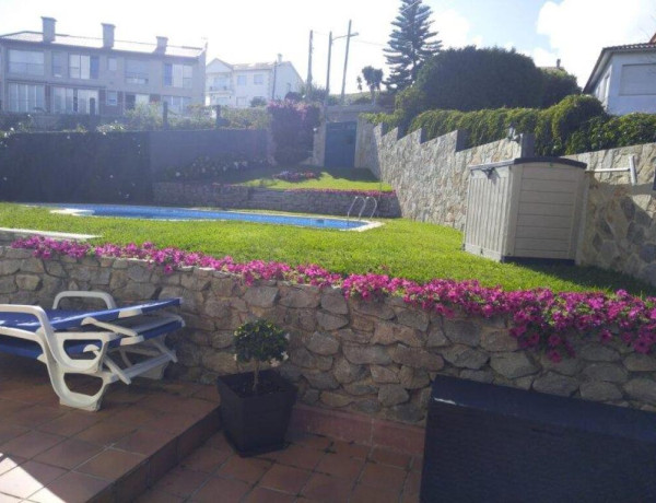 House-Villa For sell in Poio in Pontevedra 