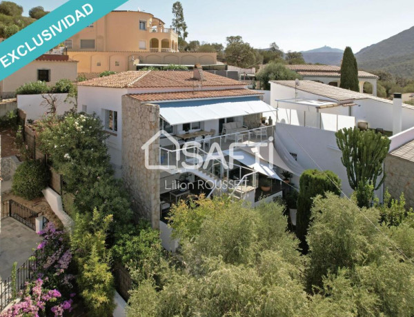 House-Villa For sell in Roses in Girona 