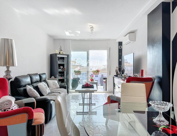 Apartment For sell in Empuriabrava in Girona 