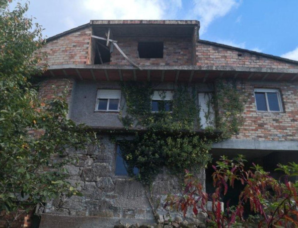 Country house For sell in Ponteareas in Pontevedra 