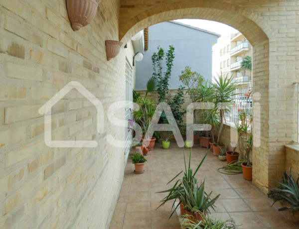 Terraced house For sell in Llombai in Valencia 