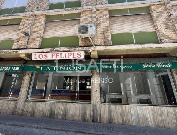 ¡¡ Local comercial DE 144 M2 en pleno CENTRO !!