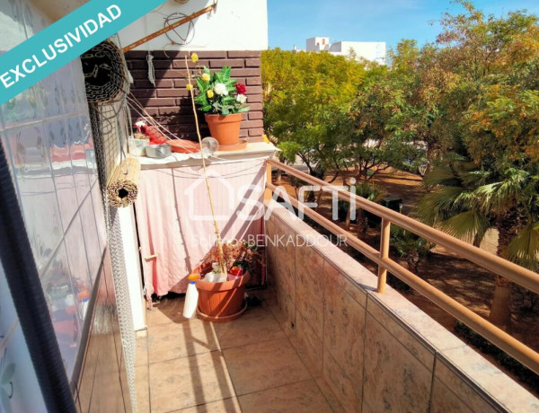 EL PRECIO NEGOCIABLE. Piso en Puçol, tiene 4 habitaciones... etc.