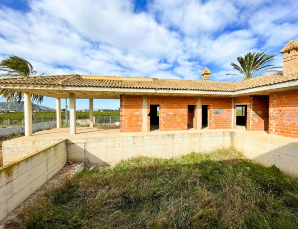 Espectacular OPORTUNIDAD de parcela y estructura con planta americana en Molins, Orihuela.