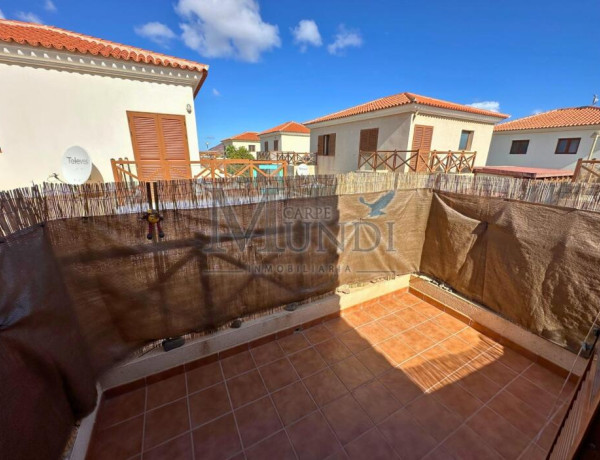 Casa adosada en Corralejo, Pueblo Canario: Tú nuevo hogar en el paraíso de Fuerteventura