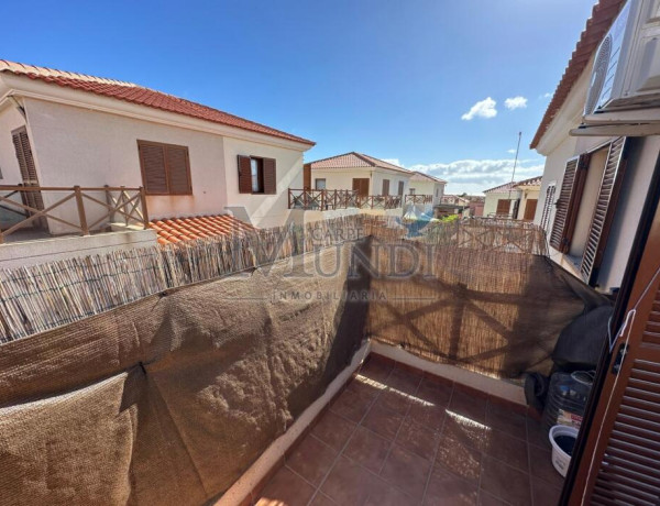 Casa adosada en Corralejo, Pueblo Canario: Tú nuevo hogar en el paraíso de Fuerteventura