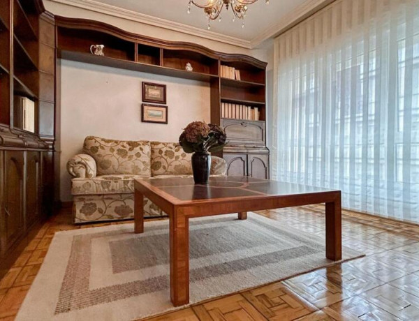 Apartment For sell in Oviedo in Asturias 