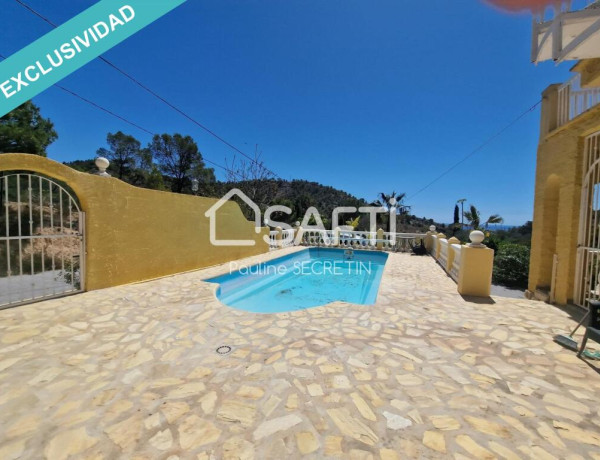 House-Villa For sell in Villajoyosa in Alicante 