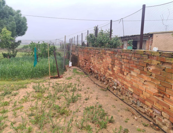 Casa independiente en barrio de AZUCAICA