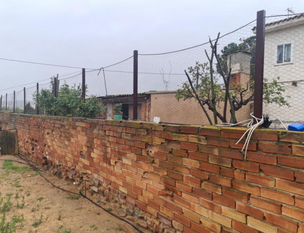 Casa independiente en barrio de AZUCAICA