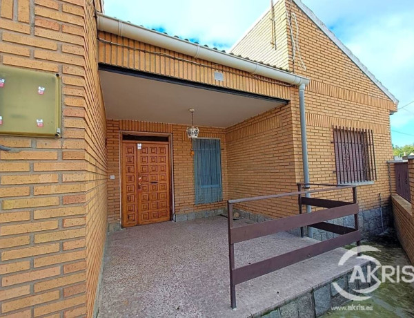 House-Villa For sell in Noves in Toledo 