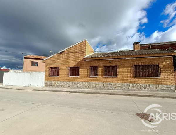 House-Villa For sell in Noves in Toledo 