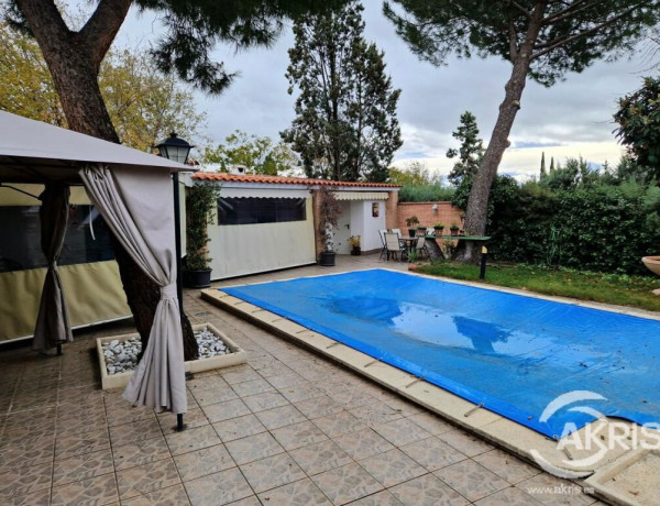 CHALET INDEPENDIENTE EN OLIAS DEL REY