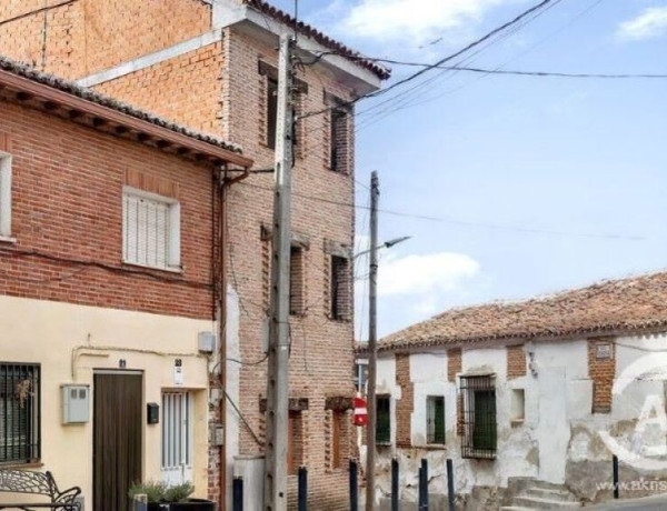 Residential building For sell in Casarrubios Del Monte in Toledo 