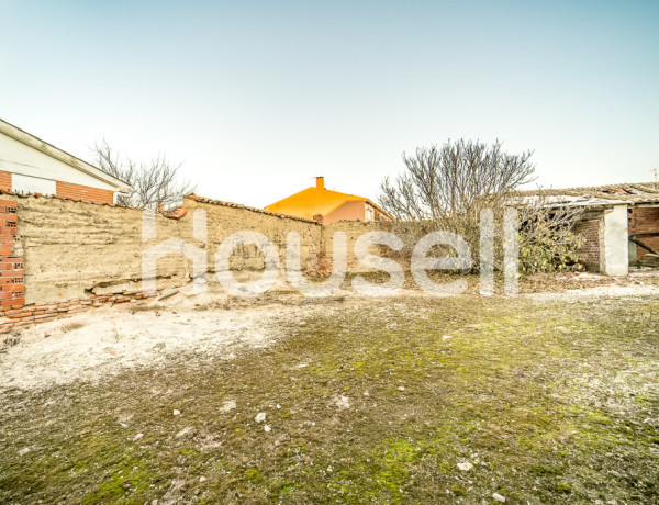 House-Villa For sell in Valdestillas in Valladolid 
